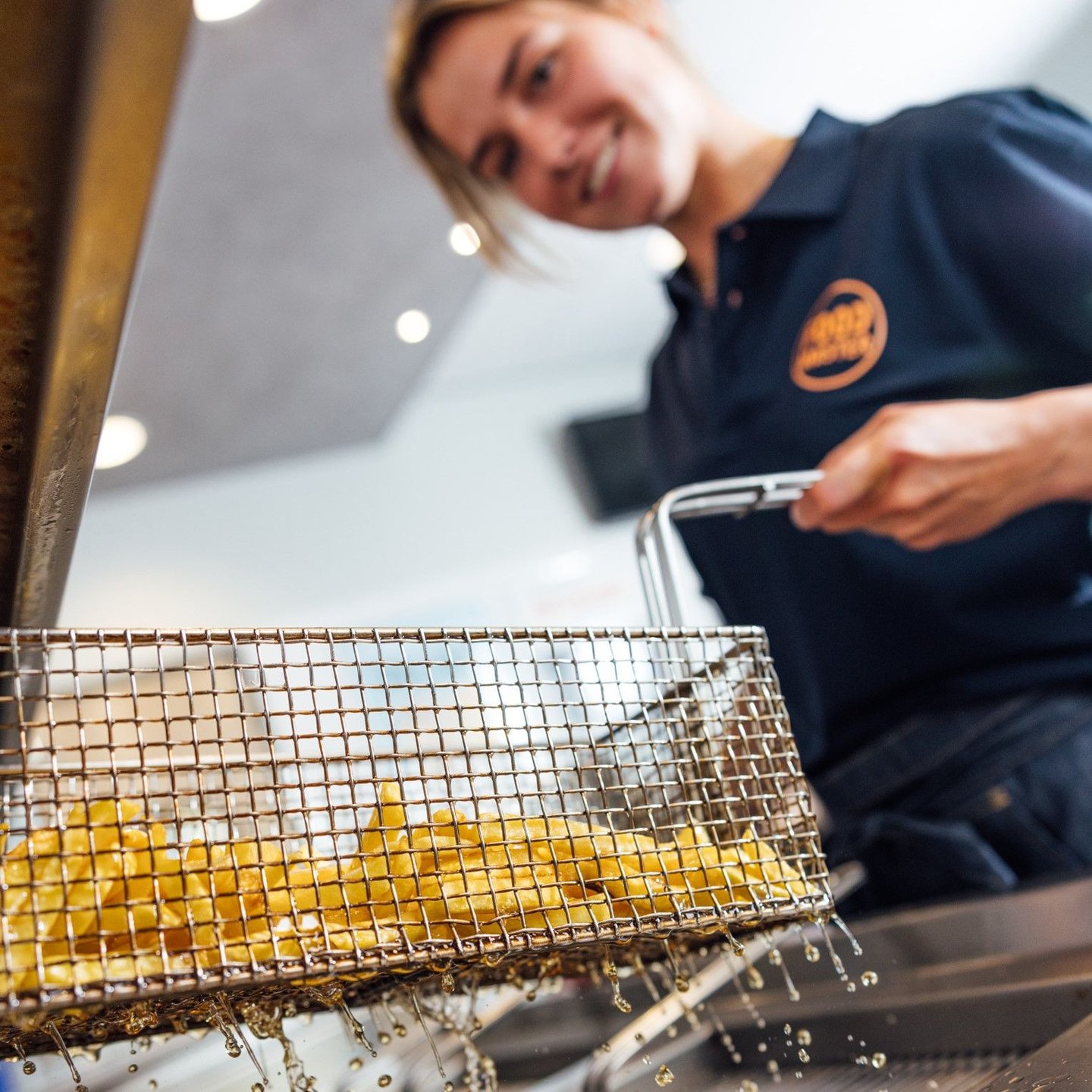 Kom werken in de horeca. Ga aan de slag als allround cafetariamedewerker bij Foodmaster De Gors. Zowel parttime als fulltime functies beschikbaar.